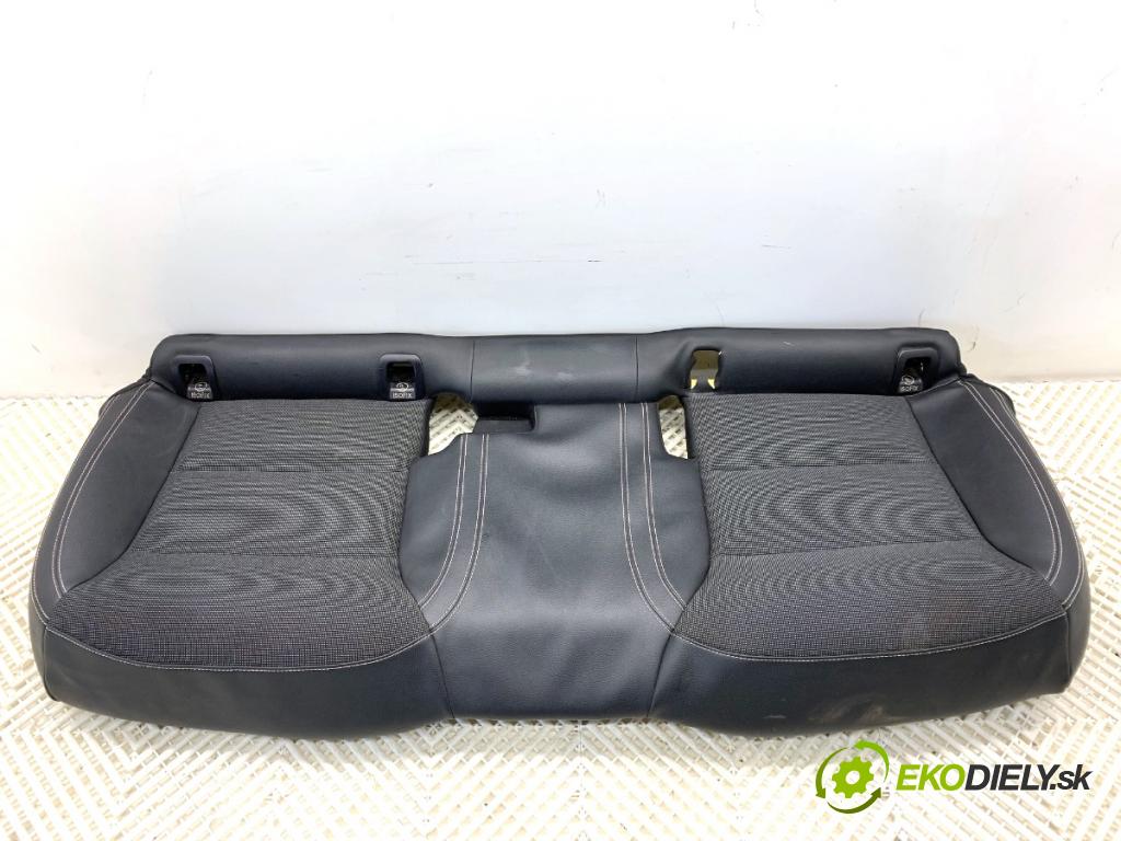 MERCEDES-BENZ W176 liftback 2012 90 kW A 180 (176.042) 1595 POKOJE: 