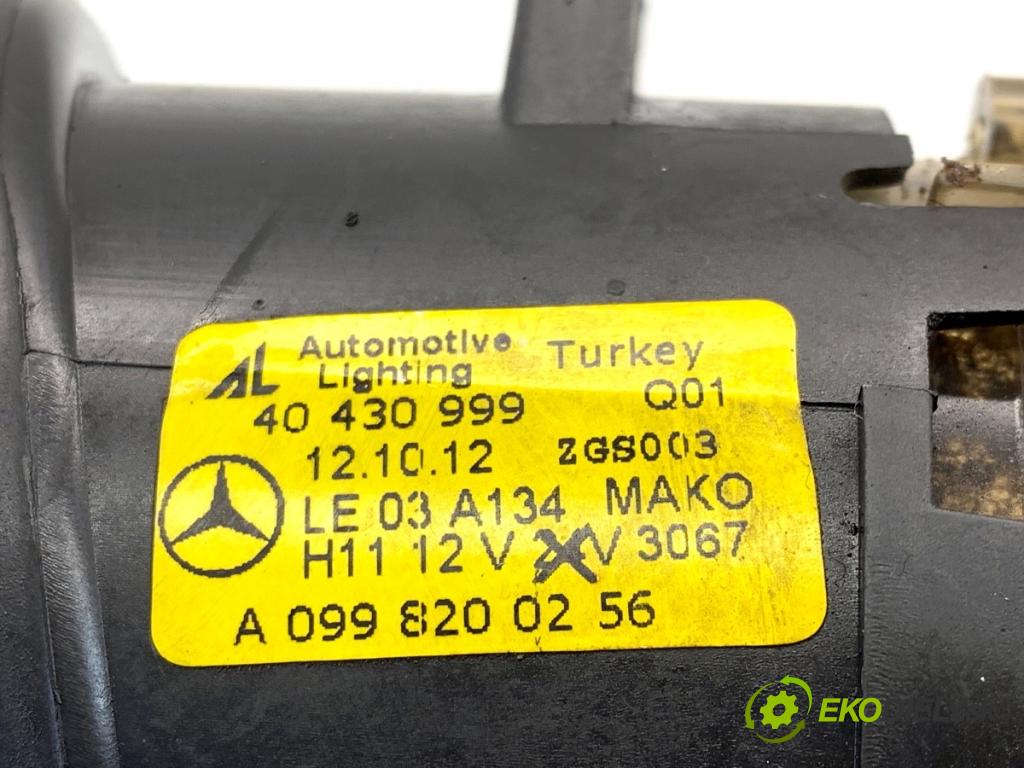 MERCEDES-BENZ W176 liftback 2012 90 kW A 180 (176.042) 1595 hmlové svetlo, hmlovka pravý přední část A0998200256