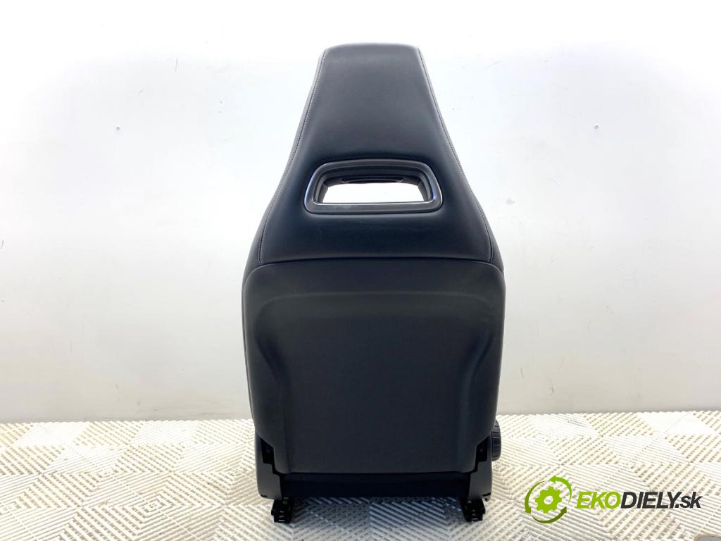 MERCEDES-BENZ W176 liftback 2012 90 kW A 180 (176.042) 1595 sedadlo pravý přední část