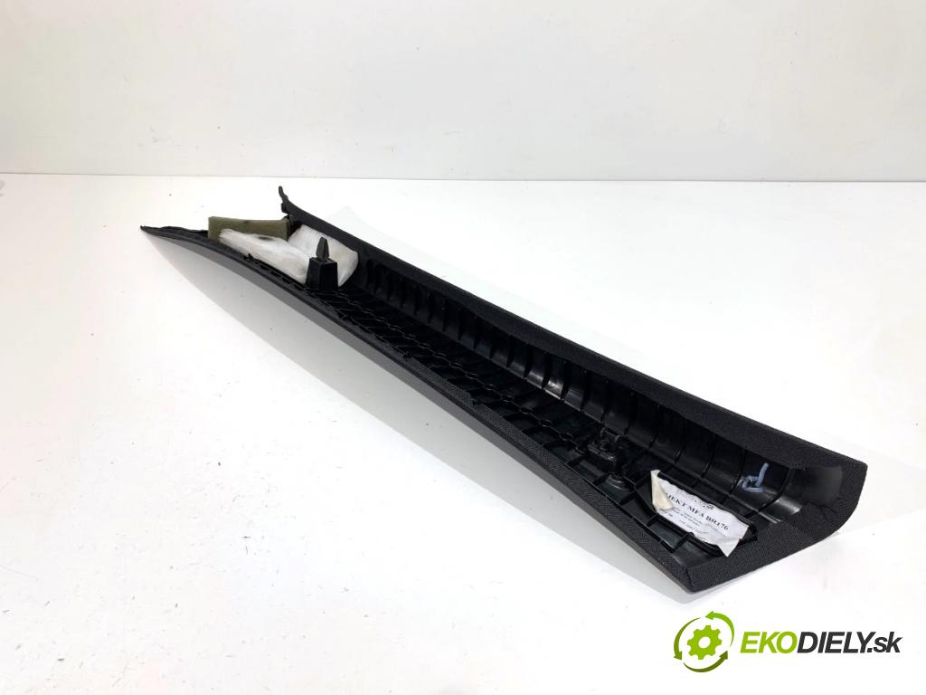 MERCEDES-BENZ W176 liftback 2012 90 kW A 180 (176.042) 1595 clona sloupku pravý A1766900125