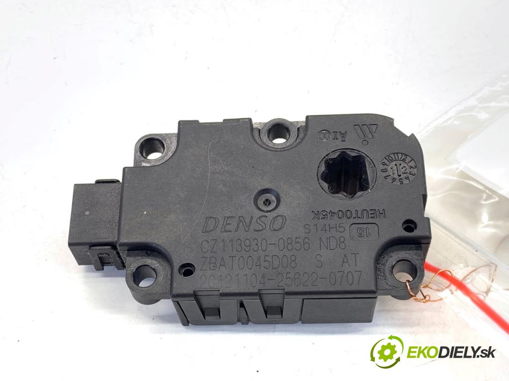 MERCEDES-BENZ W176 liftback 2012 90 kW A 180 (176.042) 1595 motor topení CZ113930-0856