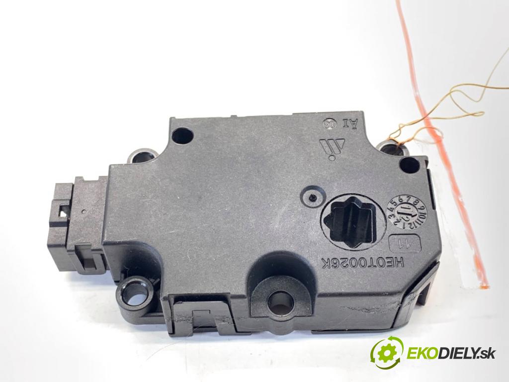 MERCEDES-BENZ W176 liftback 2012 90 kW A 180 (176.042) 1595 motor topení CZ113930-0856