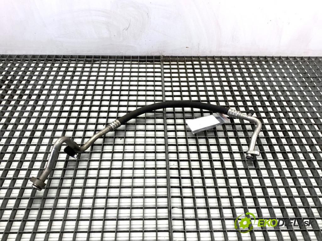 MERCEDES-BENZ W176 liftback 2012 90 kW A 180 (176.042) 1595 rúrka klimatizácie A2468300415 (Rúrka klimatizácie)