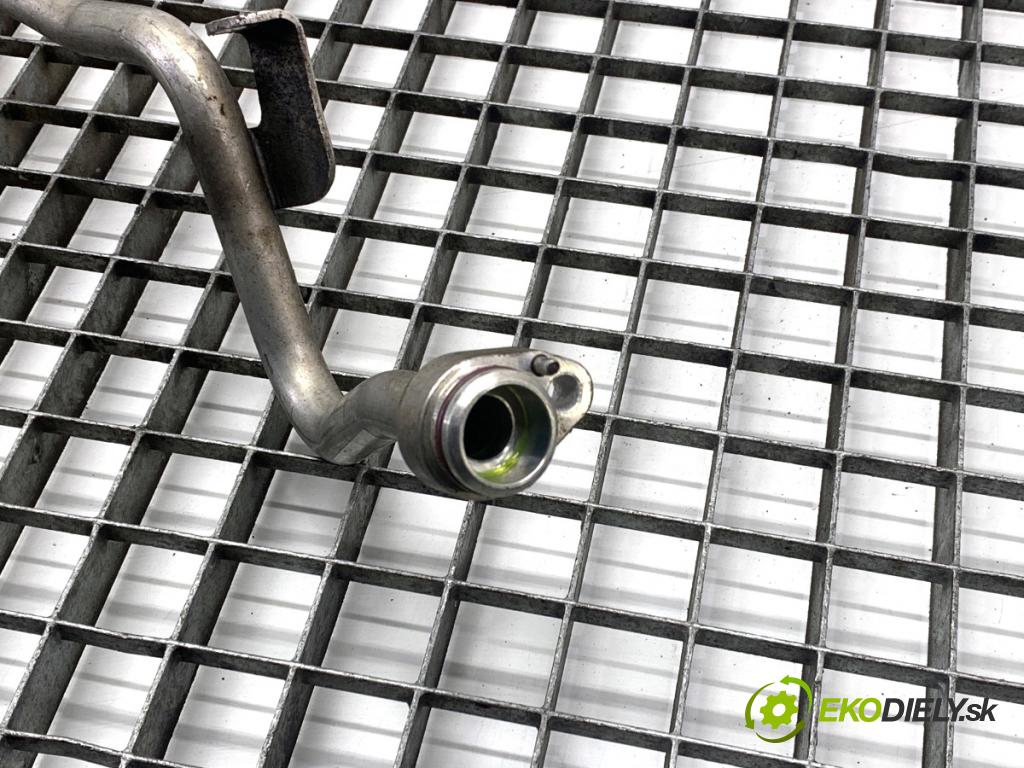 MERCEDES-BENZ W176 liftback 2012 90 kW A 180 (176.042) 1595 rúrka klimatizácie A2468300415 (Rúrka klimatizácie)