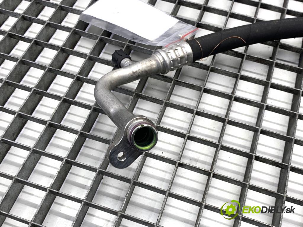 MERCEDES-BENZ W176 liftback 2012 90 kW A 180 (176.042) 1595 rúrka klimatizácie A2468300415 (Rúrka klimatizácie)