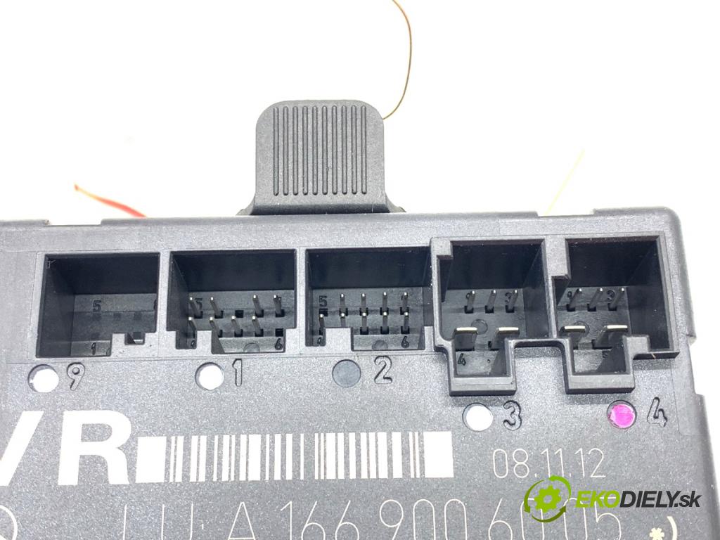 MERCEDES-BENZ W176 liftback 2012 90 kW A 180 (176.042) 1595 modul dveře přední část pravý A1669006005