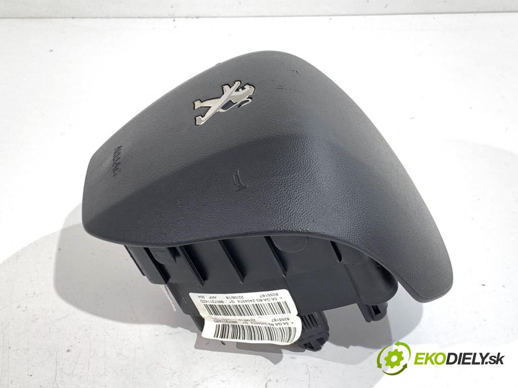 PEUGEOT 2008 I SUV 2018 81 kW 1.2 THP 110 / PureTech 110 1199 AirBag volantu 98072114ZD (Airbag)