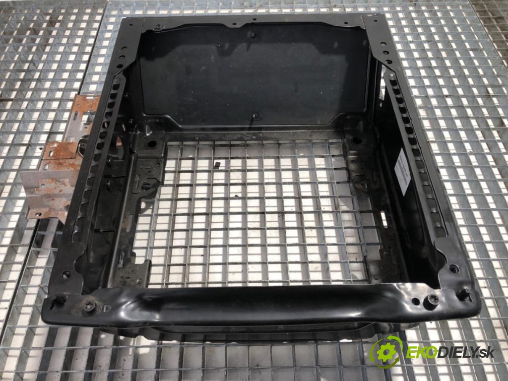 FORD TRANSIT VI Autobus 2019 77 kW 2.0 EcoBlue 1995 Obal sedačky levýho PGK21-63227-AA