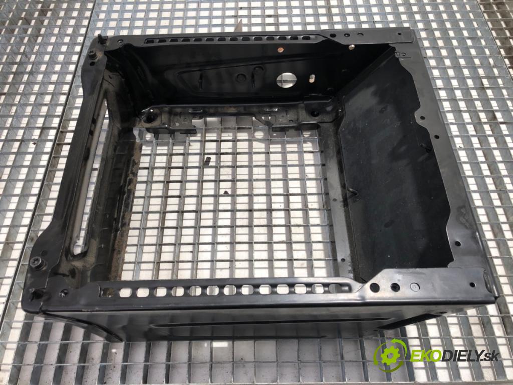 FORD TRANSIT VI Autobus 2019 77 kW 2.0 EcoBlue 1995 Obal sedačky levýho PGK21-63227-AA