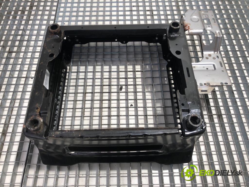 FORD TRANSIT VI Autobus 2019 77 kW 2.0 EcoBlue 1995 Obal sedačky levýho PGK21-63227-AA