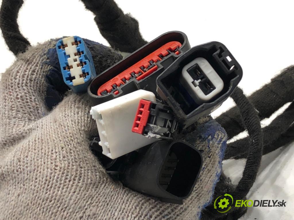 FORD TRANSIT VI Autobus 2019 77 kW 2.0 EcoBlue 1995 káblovačka dveře přední část pravý GK3T-14A631-EDD