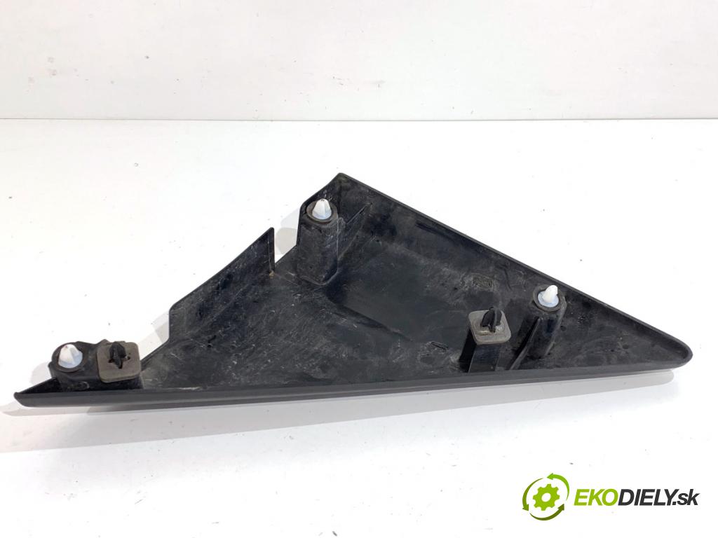 FORD TRANSIT VI Autobus 2019 77 kW 2.0 EcoBlue 1995 trojuholník blatníka pravy BK31-V16004-AE