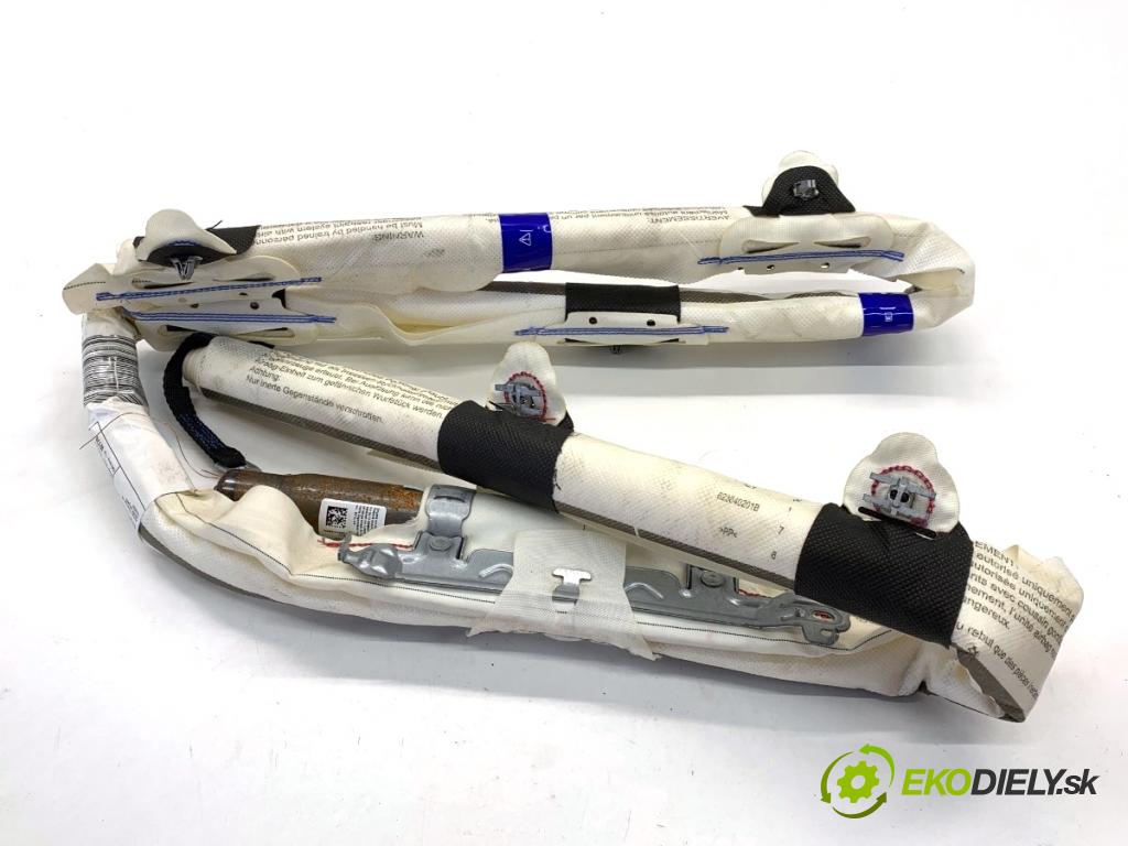 MERCEDES-BENZ W176 liftback 2012 90 kW A 180 (176.042) 1595 stropní levý 