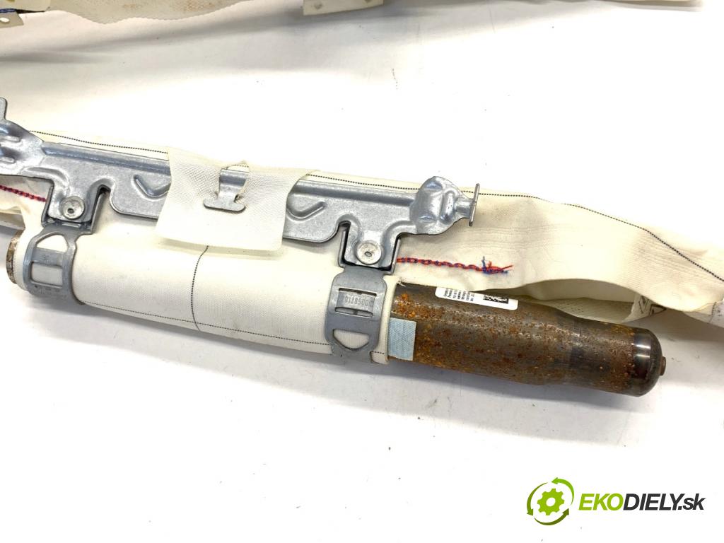 MERCEDES-BENZ W176 liftback 2012 90 kW A 180 (176.042) 1595 stropní levý