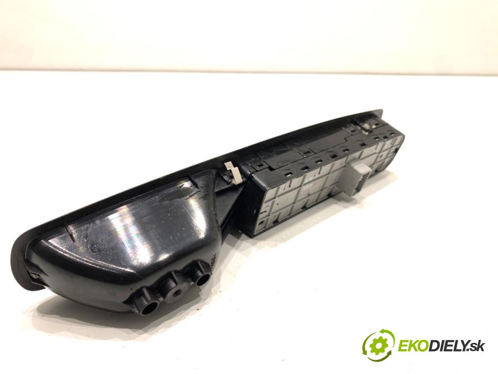 RENAULT GRAND SCENIC III nadwozie wielkoprzestrzenne (MPV) 2011 96 kW 1.4 16V (JZ0F) 1397 Prepínač okien  (Prepínacie páčky pod volantom)