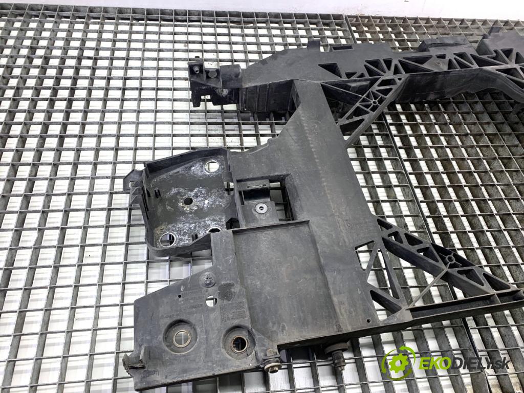 RENAULT GRAND SCENIC III nadwozie wielkoprzestrzenne (MPV) 2011 96 kW 1.4 16V (JZ0F) 1397 Držiak predný 752100007R (Výstuha predná)