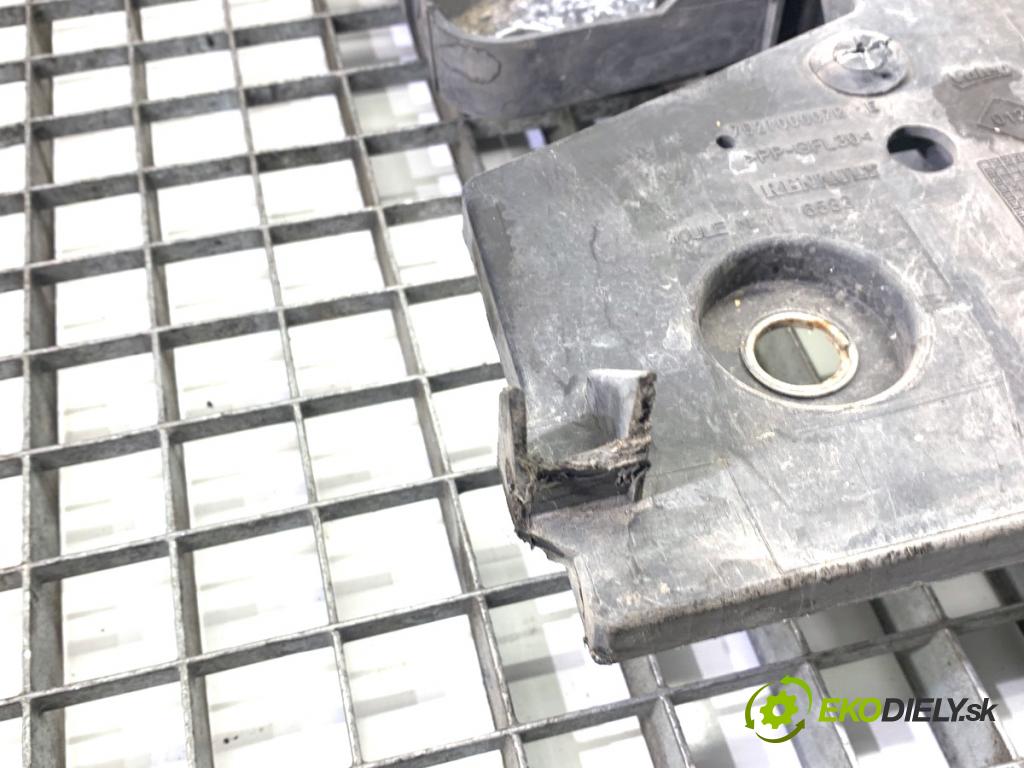 RENAULT GRAND SCENIC III nadwozie wielkoprzestrzenne (MPV) 2011 96 kW 1.4 16V (JZ0F) 1397 Držiak predný 752100007R (Výstuha predná)