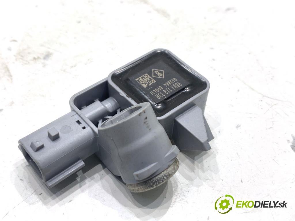 RENAULT GRAND SCENIC III nadwozie wielkoprzestrzenne (MPV) 2011 96 kW 1.4 16V (JZ0F) 1397 Snímač nárazu 988312833R (Snímač nárazu)