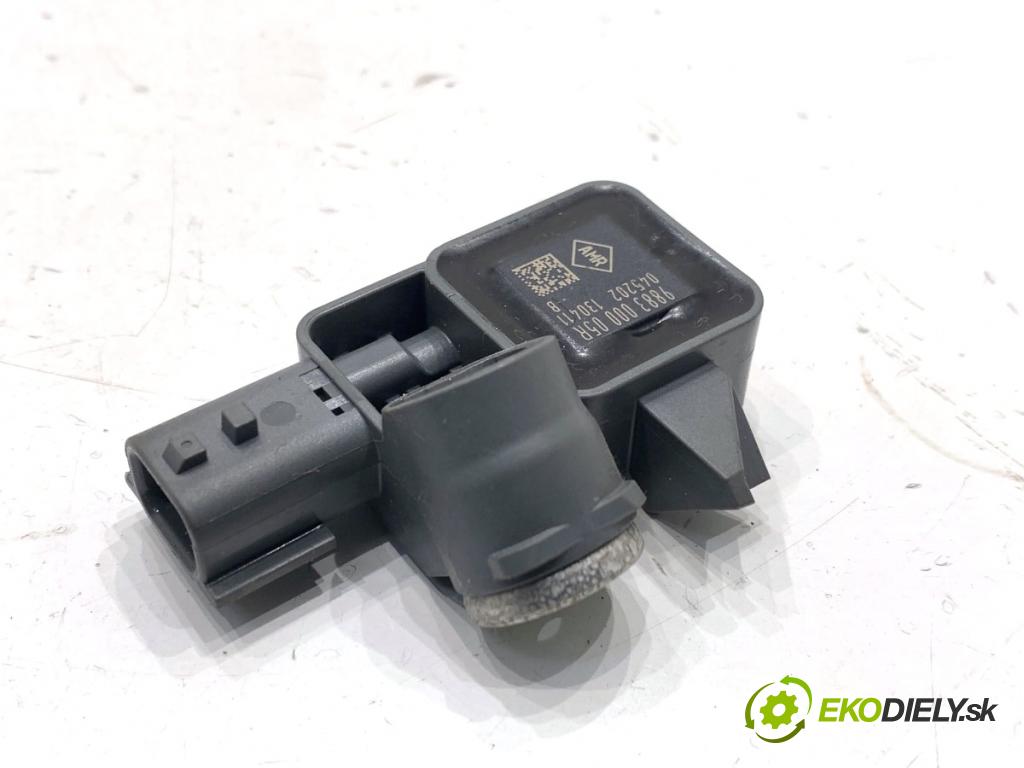 RENAULT GRAND SCENIC III nadwozie wielkoprzestrzenne (MPV) 2011 96 kW 1.4 16V (JZ0F) 1397 Snímač nárazu 988300005R (Snímač nárazu)