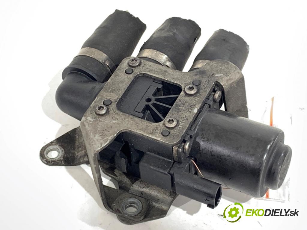 BMW F16 SUV 2014 190 kW xDrive 30 d 2993 DALŠÍ: pumpa vody 8512236 (Vodní pumpa)