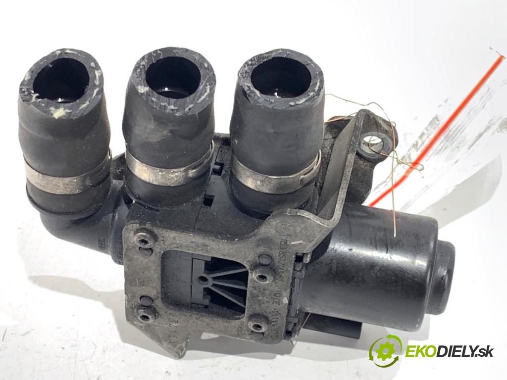 BMW F16 SUV 2014 190 kW xDrive 30 d 2993 DALŠÍ: pumpa vody 8512236 (Vodní pumpa)