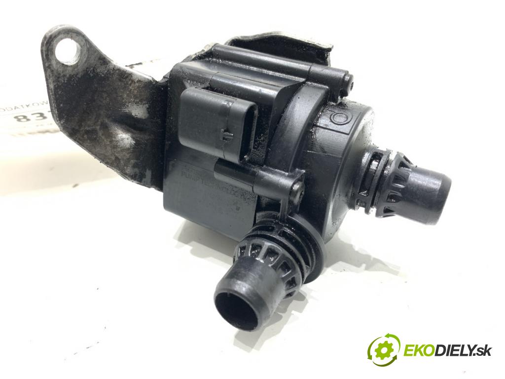 BMW F16 SUV 2014 190 kW xDrive 30 d 2993 DALŠÍ: pumpa vody 8511748 (Vodní pumpa)