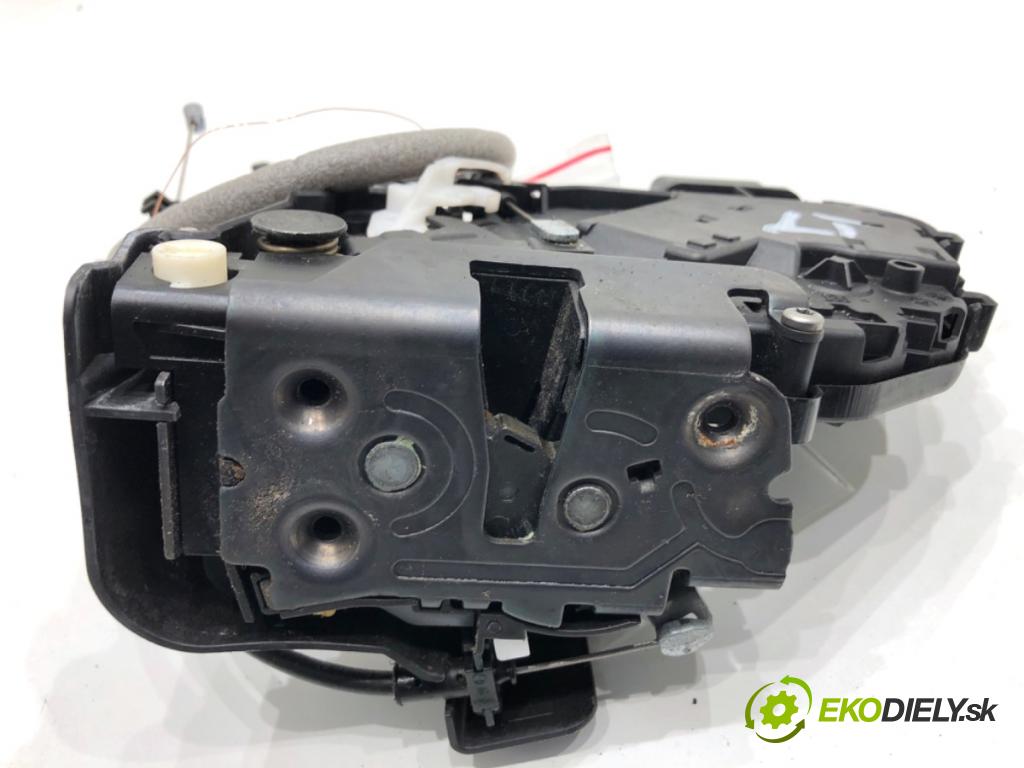 VOLVO S80 II sedan 2012 120 kW D3 / D4 1984 zámok dveře levý zadní část 31253920