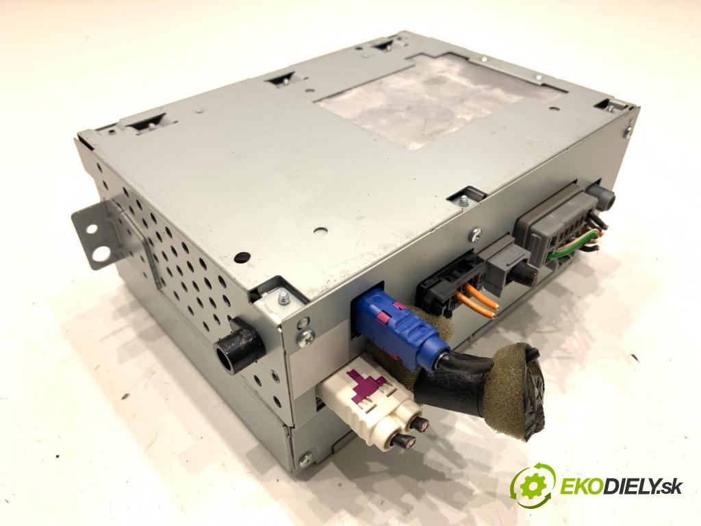 VOLVO S80 II sedan 2012 120 kW D3 / D4 1984 RADIO 31358292 (Audio zařízení)