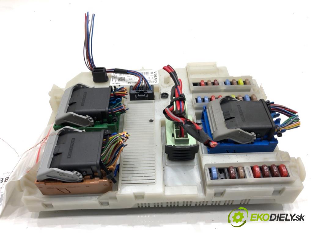 VOLVO S80 II sedan 2012 120 kW D3 / D4 1984 Modul BSI 31314511 (Poistková skrinka)