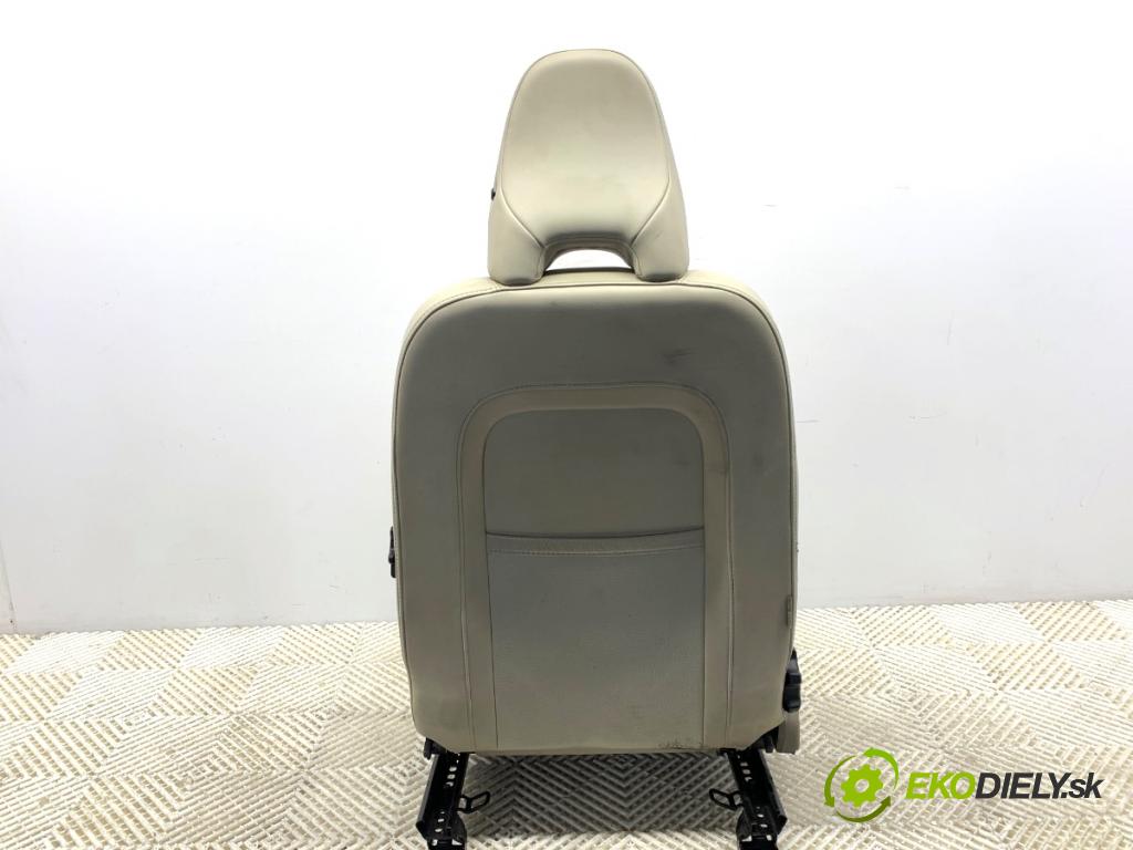 VOLVO S80 II sedan 2012 120 kW D3 / D4 1984 sedadlo pravý přední část