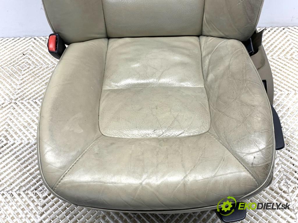 VOLVO S80 II sedan 2012 120 kW D3 / D4 1984 sedadlo levý přední část