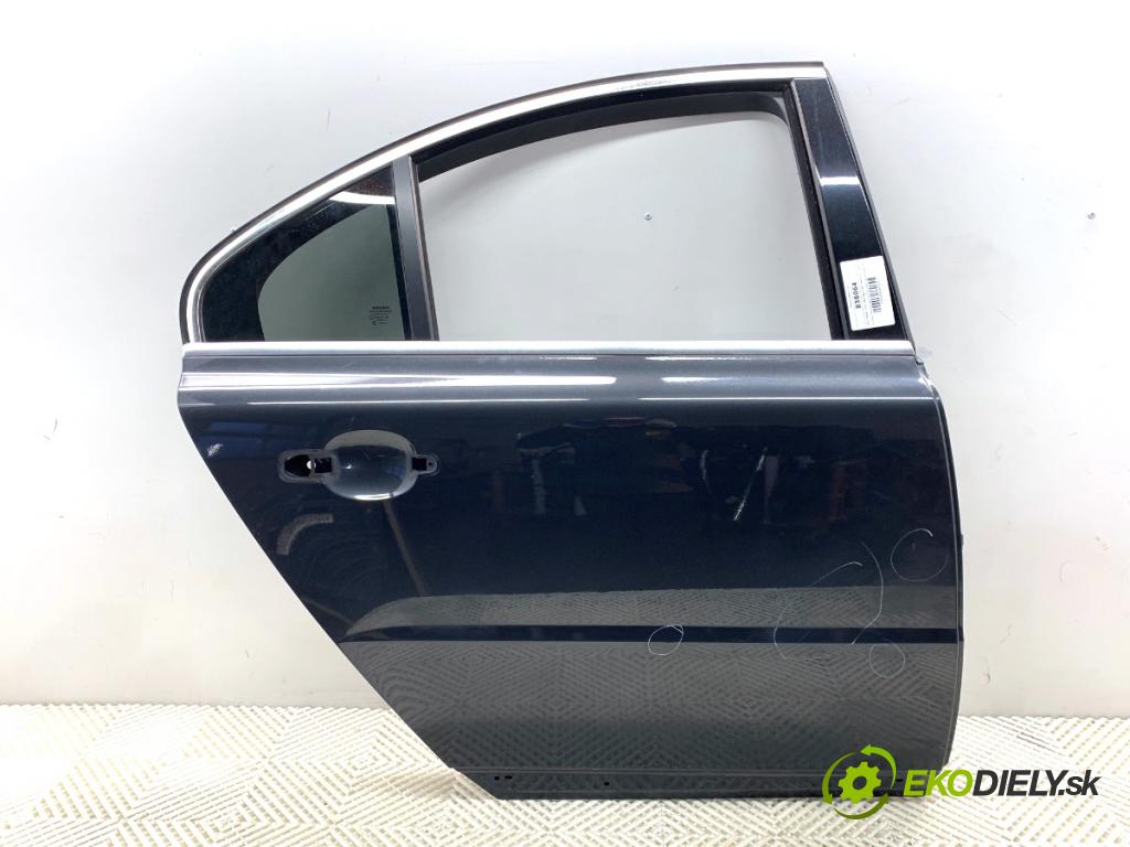 VOLVO S80 II sedan 2012 120 kW D3 / D4 1984 dveře pravý zadní část 