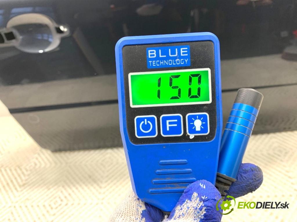 VOLVO S80 II sedan 2012 120 kW D3 / D4 1984 dveře pravý přední část