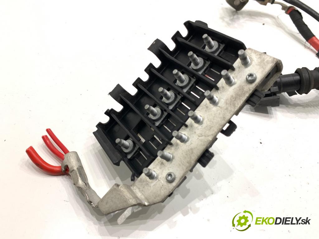 VOLVO S80 II sedan 2012 120 kW D3 / D4 1984 svorka plus 6G9T-14N073-CB