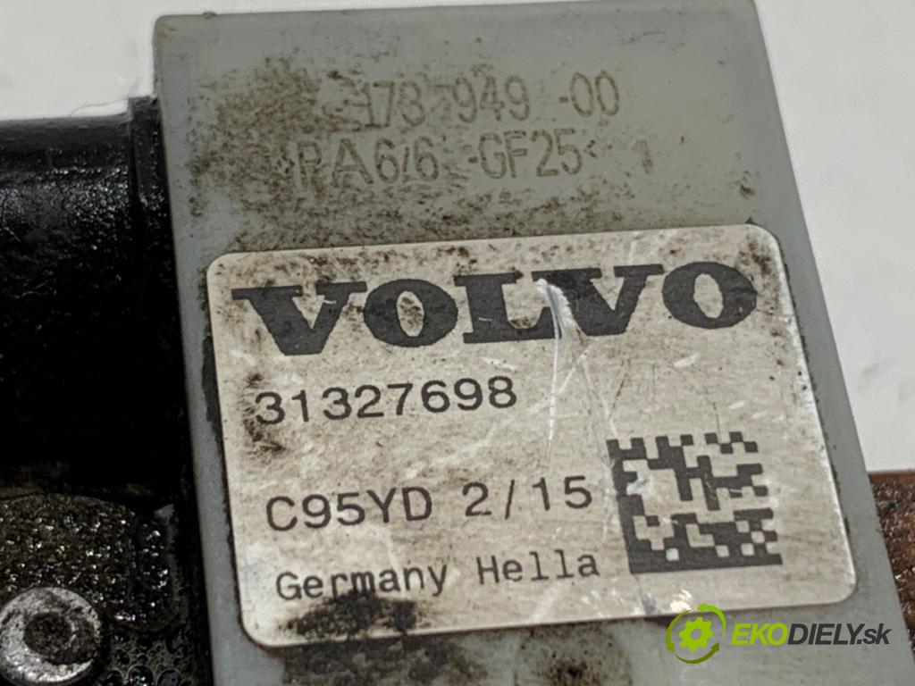 VOLVO S80 II sedan 2012 120 kW D3 / D4 1984 svorka MINUS 31327698