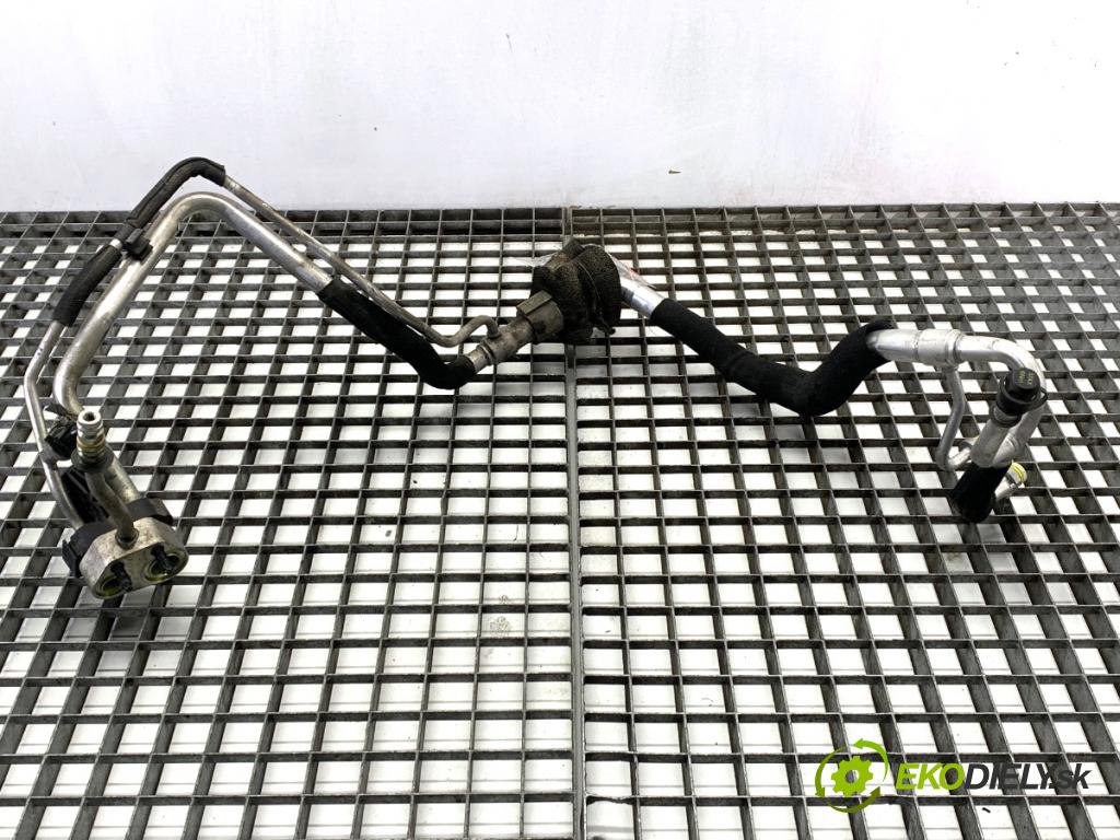 VOLVO S80 II sedan 2012 120 kW D3 / D4 1984 rúrka klimatizácie  (Rúrka klimatizácie)