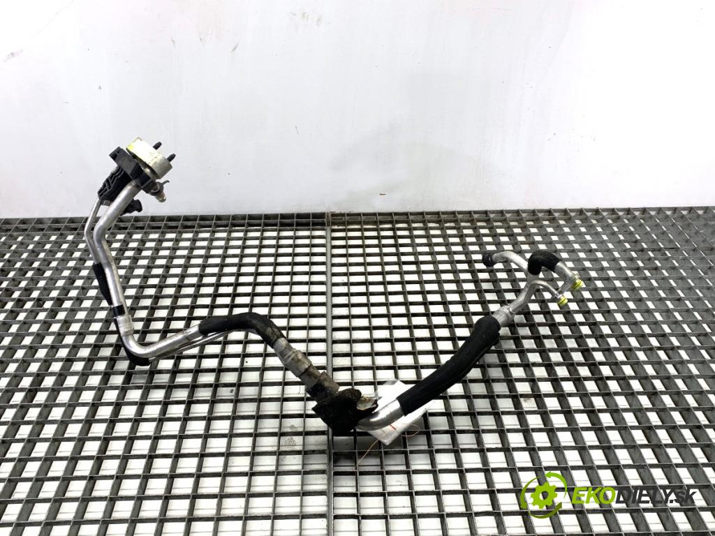 VOLVO S80 II sedan 2012 120 kW D3 / D4 1984 rúrka klimatizácie  (Rúrka klimatizácie)