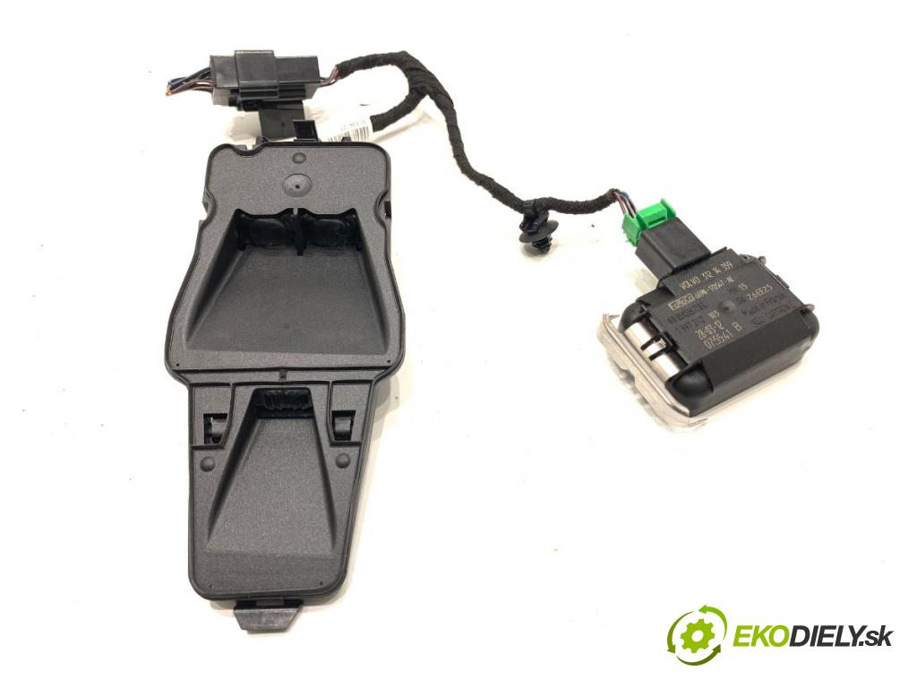 VOLVO S80 II sedan 2012 120 kW D3 / D4 1984 KAMERA okna PŘEDNÍ P31340722  31214359