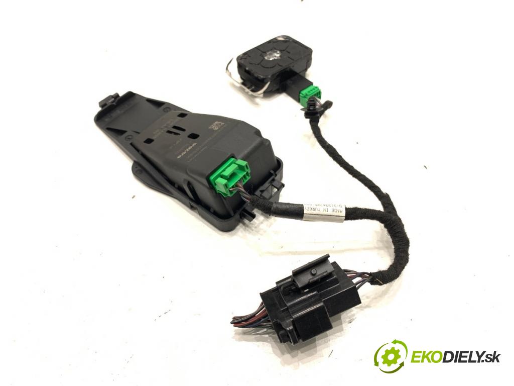 VOLVO S80 II sedan 2012 120 kW D3 / D4 1984 KAMERA okna PŘEDNÍ P31340722  31214359