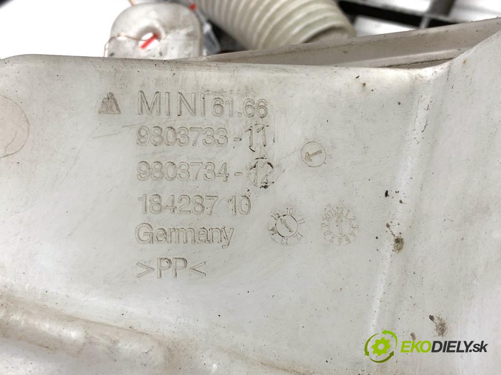 MINI COUNTRYMAN R60 Kombi 2016 140 kW Cooper S ALL4 1598 Nádržka ostrekovačov 9803733