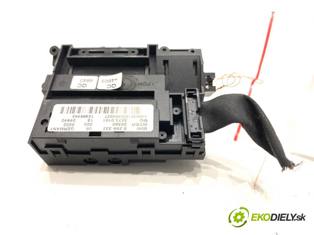 MINI COUNTRYMAN R60 Kombi 2016 140 kW Cooper S ALL4 1598 spinačka 9299332 (Spínacia skrinka)