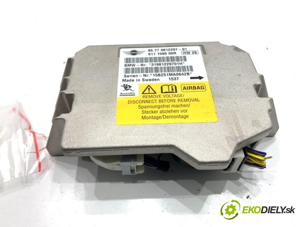 MINI COUNTRYMAN R60 Kombi 2016 140 kW Cooper S ALL4 1598 senzor airbag 9812297 (Snímač)