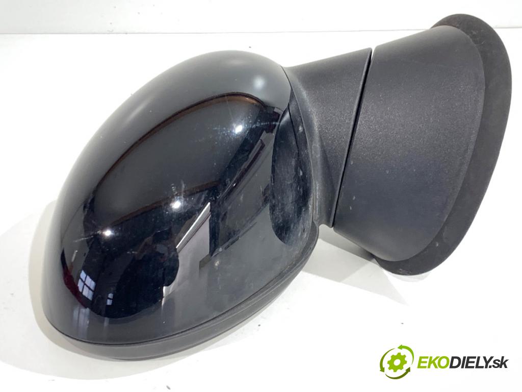 MINI COUNTRYMAN R60 Kombi 2016 140 kW Cooper S ALL4 1598 zpětné zrcátko pravý