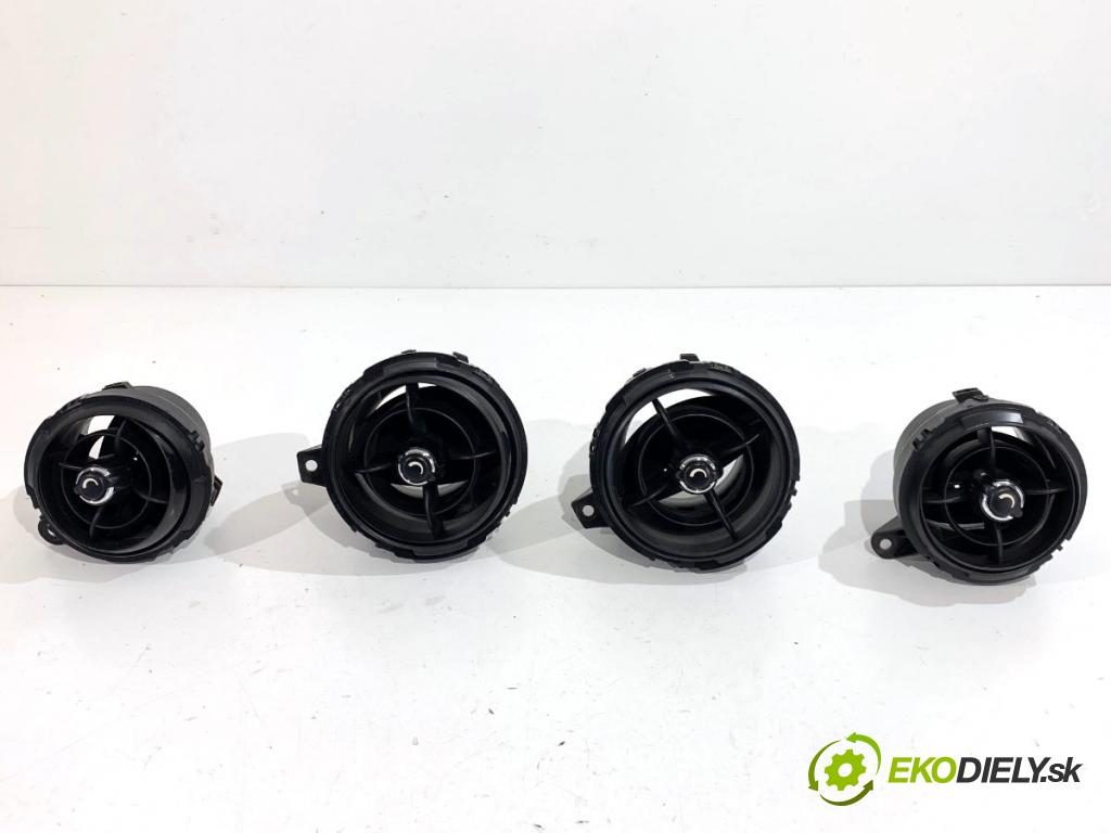 MINI COUNTRYMAN R60 Kombi 2016 140 kW Cooper S ALL4 1598 mří topení přední část 9813167 9813050