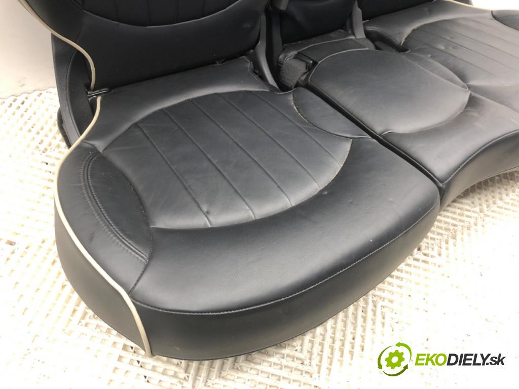 MINI COUNTRYMAN R60 Kombi 2016 140 kW Cooper S ALL4 1598 sedadlo druhý VLÁDA: