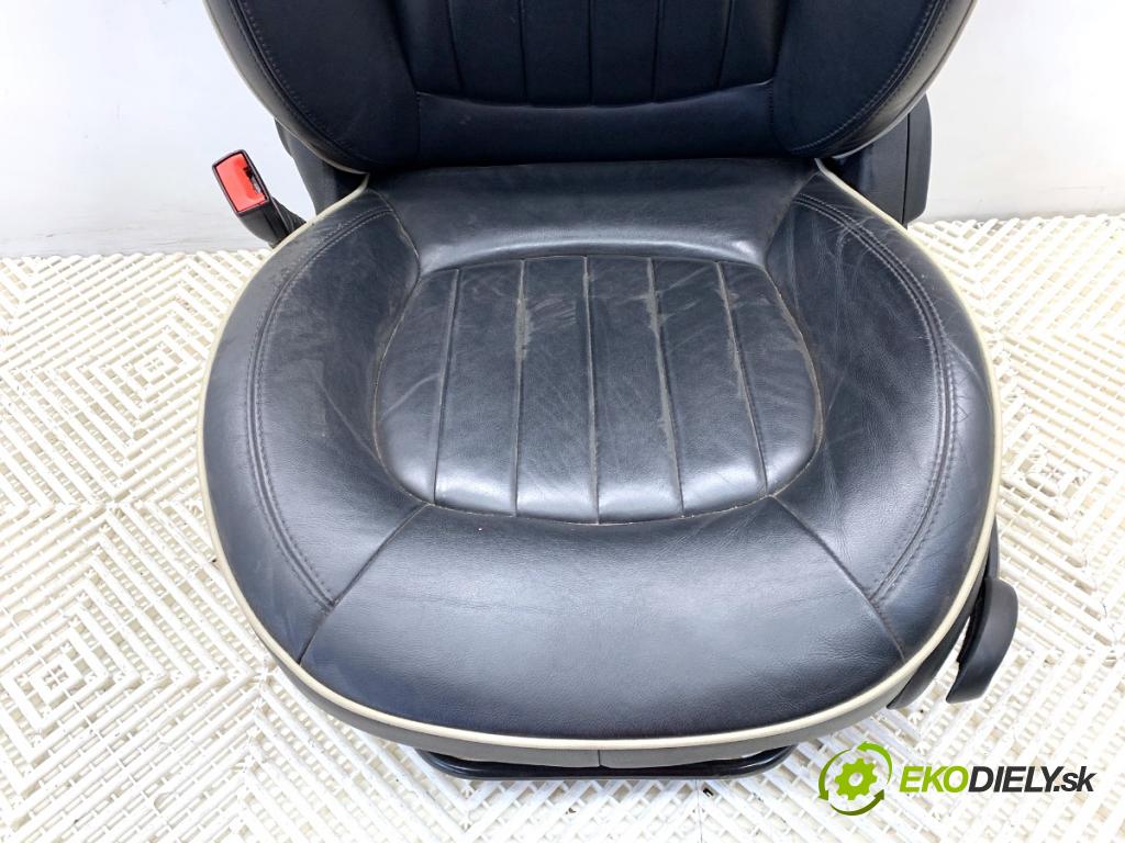 MINI COUNTRYMAN R60 Kombi 2016 140 kW Cooper S ALL4 1598 sedadlo levý přední část