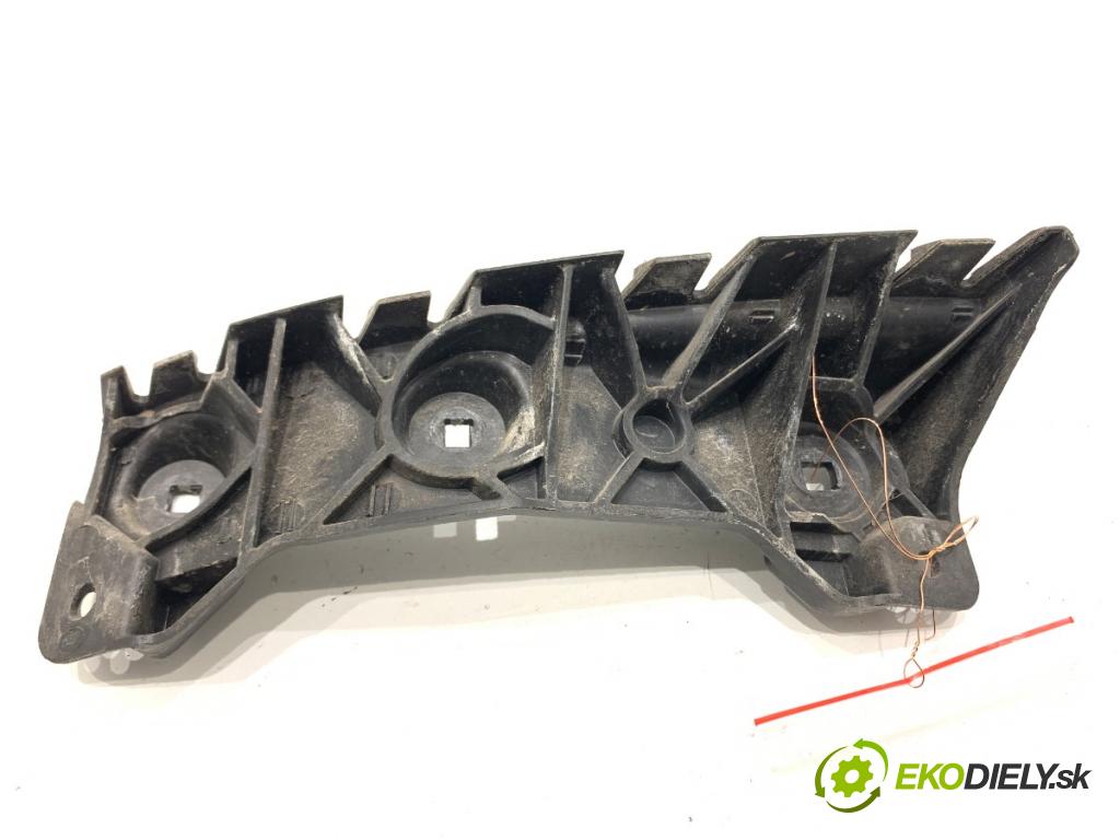 MINI COUNTRYMAN R60 Kombi 2016 140 kW Cooper S ALL4 1598 úchyt nárazníka levý zadní část 9802115