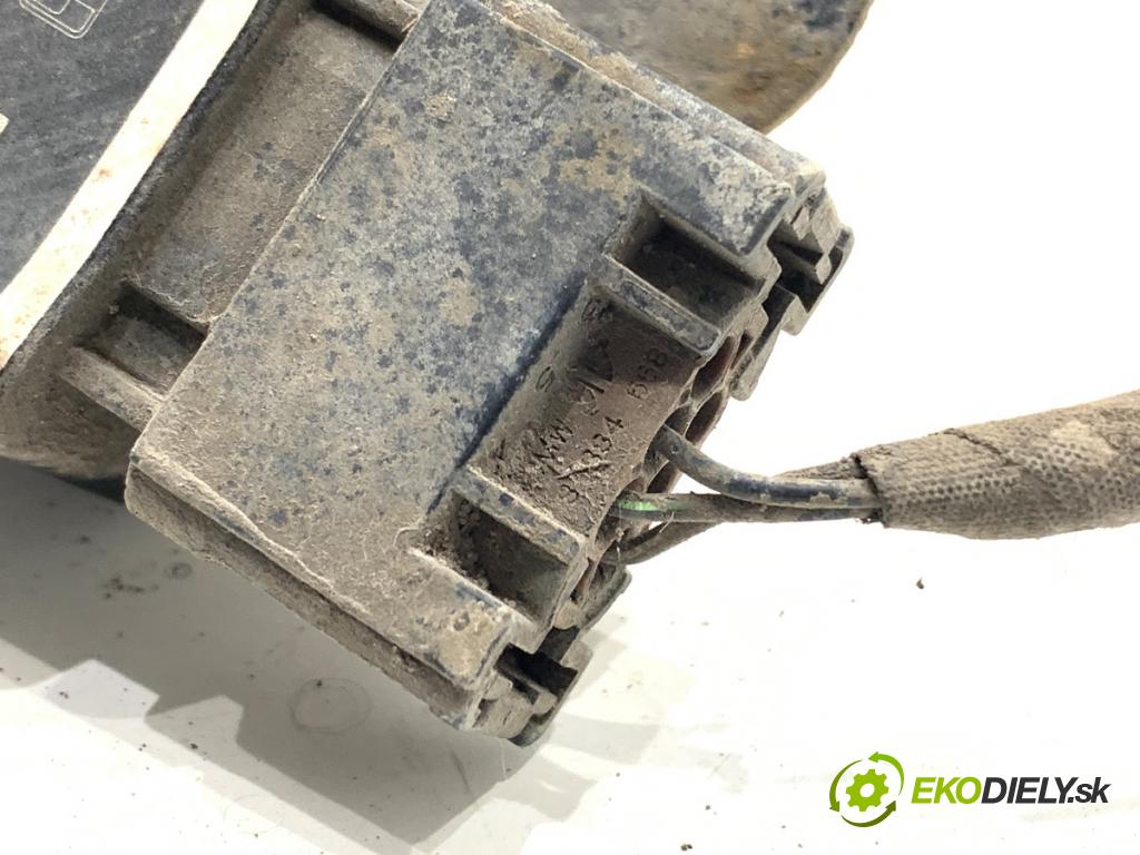 MINI COUNTRYMAN R60 Kombi 2016 140 kW Cooper S ALL4 1598 snímač ÚROVEŇ: XENON zadní část pravý 6853752