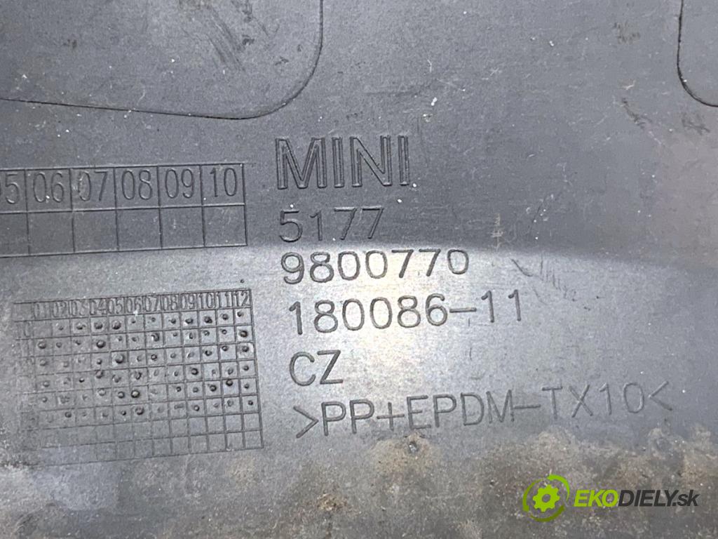 MINI COUNTRYMAN R60 Kombi 2016 140 kW Cooper S ALL4 1598 lišta blatníka zadní část pravá 9800770 (Lišta)