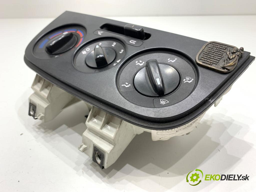 FIAT FIORINO III Nadwozie pełne/minivan 2008 70 kW 1.3 D Multijet (225BXE1A) 1248 Panel ovládania kúrenia  (Prepínacie páčky pod volantom)
